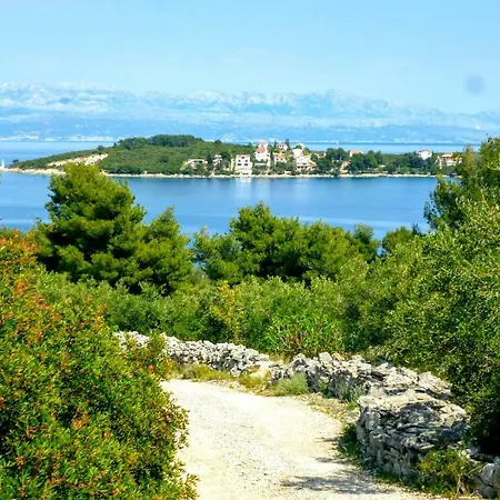 Nyaraló Bay Nečujam