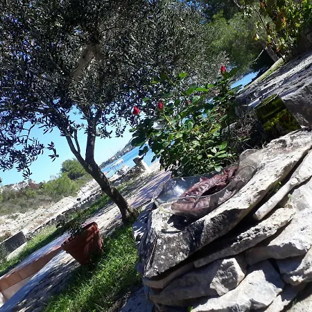 Bay * Nečujam